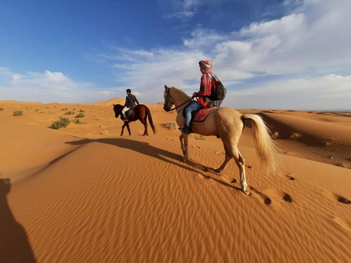 Riad Caravasar Мерзуга Экстерьер фото